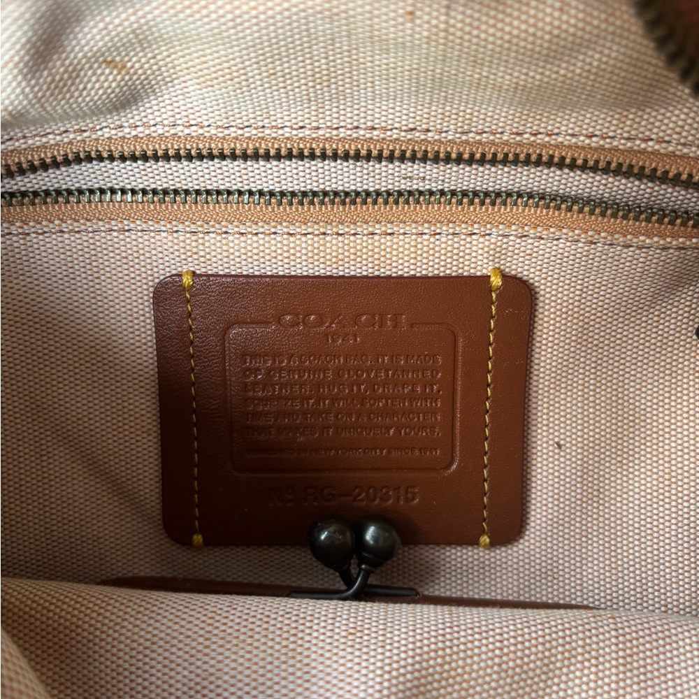 Coach 1941 Rouge 31 - Picture 10 of 12